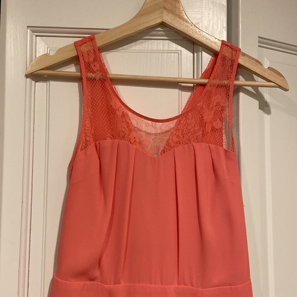 Beautiful Coral/Peachy Fit & Flare Lace-Top Dress by Express - Sz 0 - Picture 2 of 6